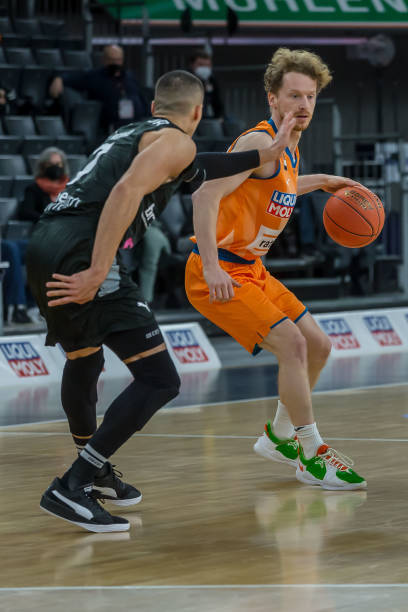 失误频繁 失误频繁